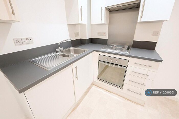 2 Bedroom Flat To Rent In Yeoman Close, Ipswich, IP1