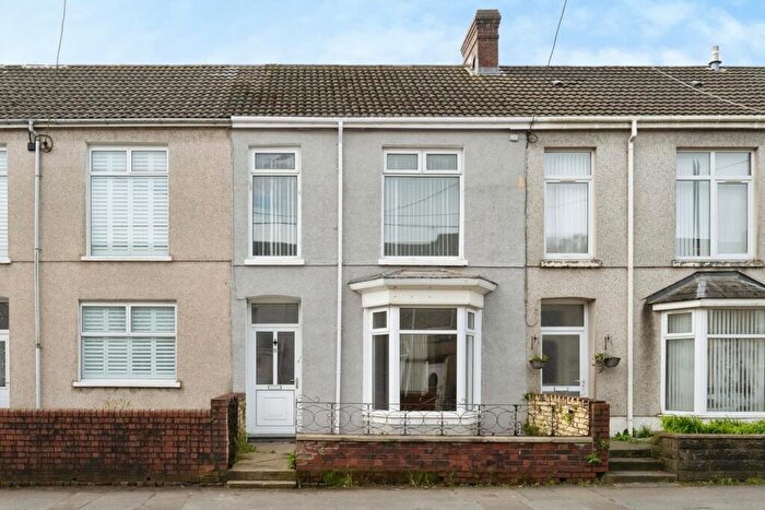 4 Bedroom Terraced House For Sale In Sandy Road, Llanelli, Carmarthenshire, SA15