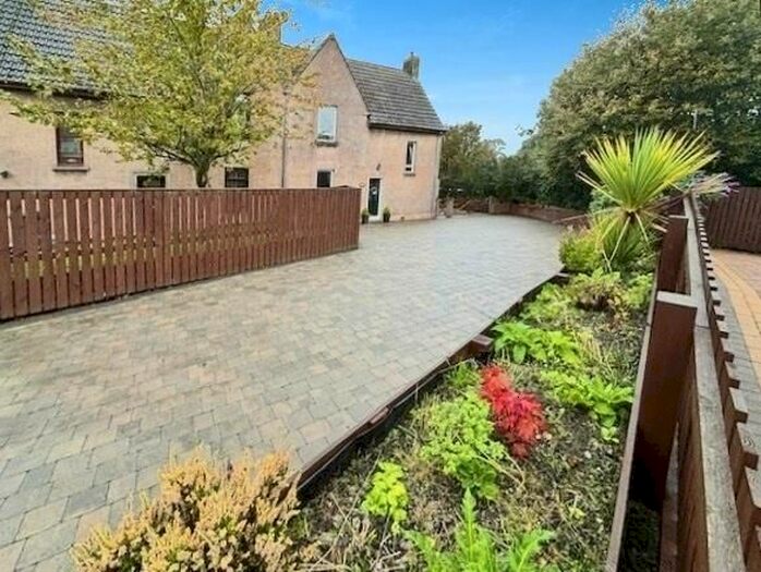 3 Bedroom Semi-Detached House For Sale In Hill Terrace, Markinch, KY7