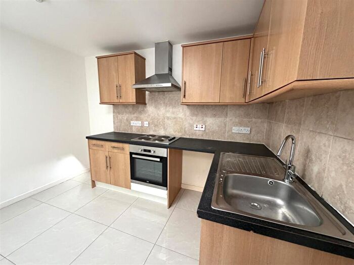 2 Bedroom Flat To Rent In High Street, Polegate, BN26