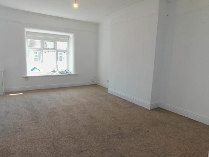 2 Bedroom Flat To Rent In Limedale Road, Mossley Hill, Liverpool, L18