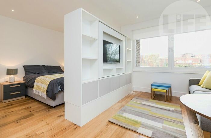 Studio To Rent In Riverdale House, 68 Molesworth Street, Lewisham, London SE13