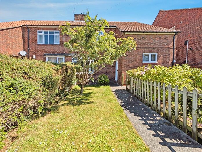 2 Bedroom Flat For Sale In Church Lane, Gosforth, Newcastle Upon Tyne, NE3