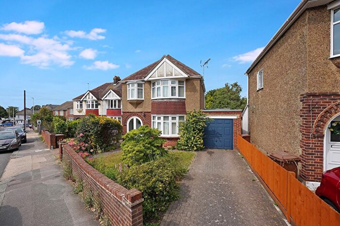 4 Bedroom Detached House To Rent In Pattens Lane, Chatham, ME4