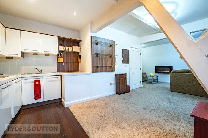 2 Bedroom Apartment For Sale In Prescott Street, Halifax, West Yorkshire, HX1