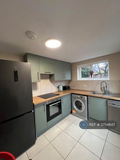 3 Bedroom Semi-Detached House To Rent In Headley Avenue, London, SM6