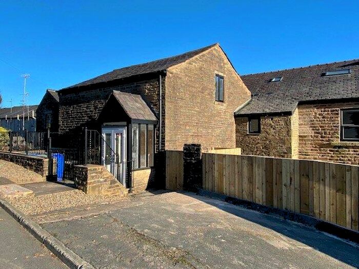 2 Bedroom House To Rent In Bridge Street, Ewood Bridge, Rossendale, Lancashire, BB4