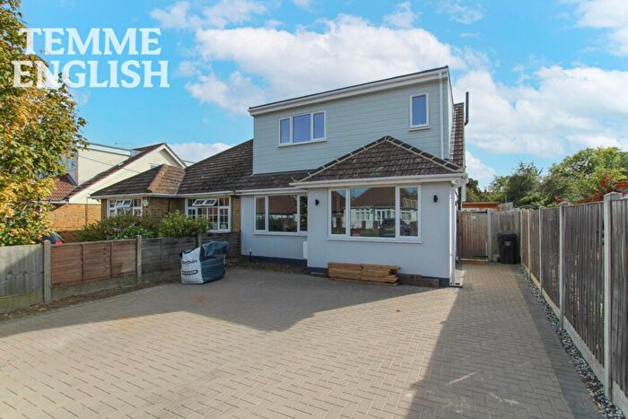 4 Bedroom House For Sale In Bruce Grove, Wickford, SS11