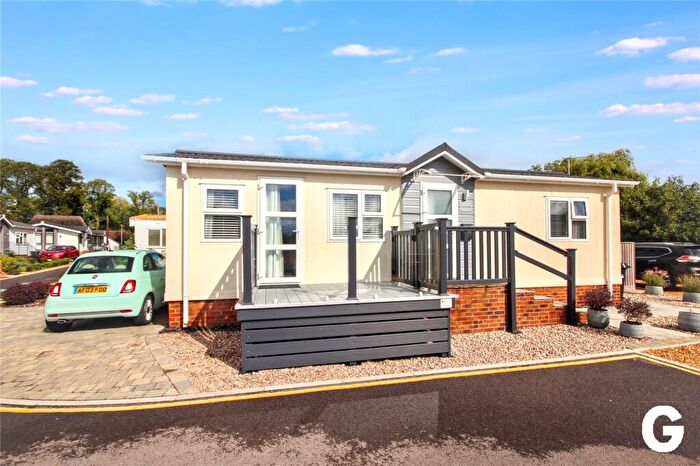 2 Bedroom Park Home For Sale In Stubbings Meadow, Ringwood, Hampshire, BH24