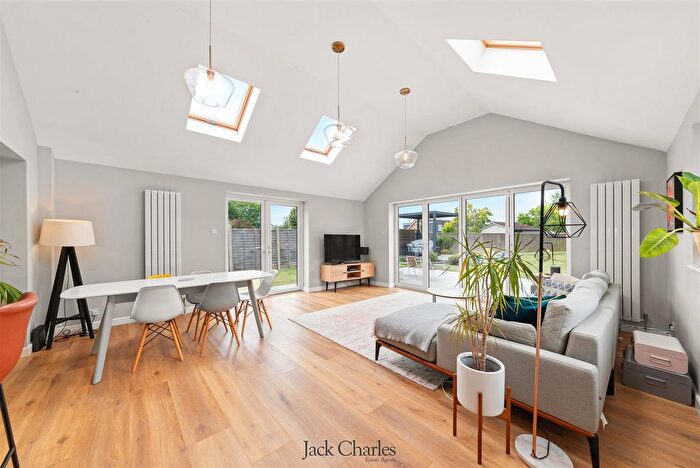 3 Bedroom Detached Bungalow For Sale In Barchester Way, Tonbridge, TN10