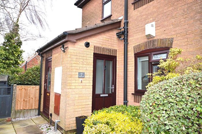 1 Bedroom Apartment To Rent In Longden Court, Bramhall, Stockport, SK7