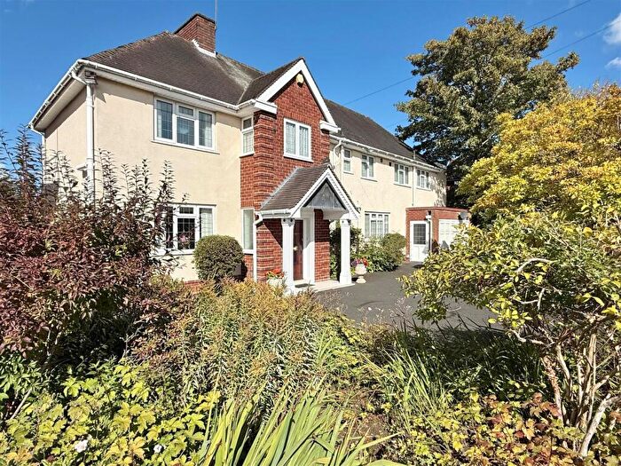 5 Bedroom Detached House For Sale In Western Avenue, Halesowen, B62