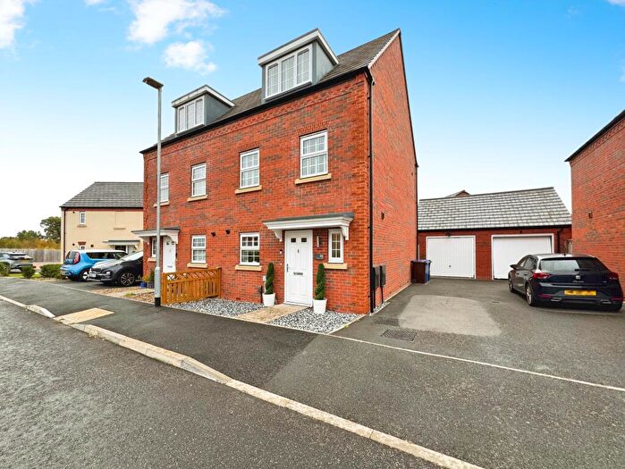 3 Bedroom Semi Detached House For Sale In Osprey Drive, Branston, Burton-on-Trent, DE14