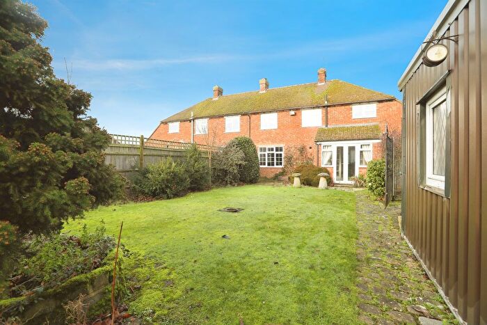 3 Bedroom Semi-Detached House For Sale In Hope Avenue, Hadlow, Tonbridge, TN11