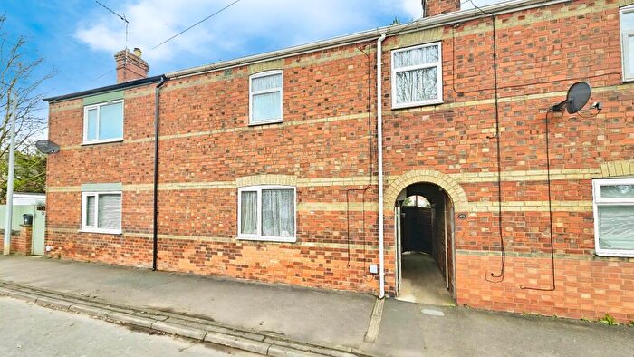 2 Bedroom Terraced House For Sale In Mareham Lane, Sleaford, NG34
