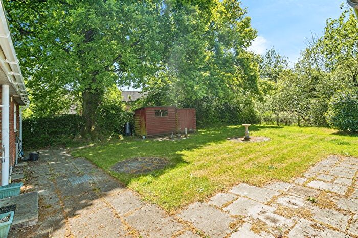 3 Bedroom Bungalow For Sale In Rayners Way, Mattishall, Dereham, NR20
