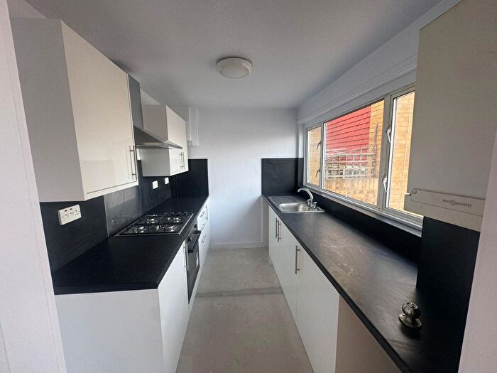 3 Bedroom Terraced House To Rent In Artemis Close, Gravesend, DA12