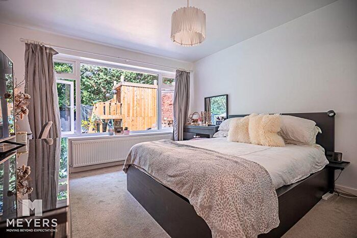 3 Bedroom Detached Bungalow For Sale In Wimborne Road, Bournemouth, BH10