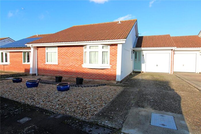 2 Bedroom Bungalow For Sale In Pound Gate Drive, Fareham, Hampshire, PO14