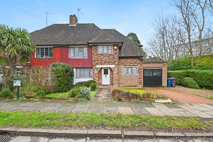 5 Bedroom Semi Detached House For Sale In Greenhalgh Walk, London, N2