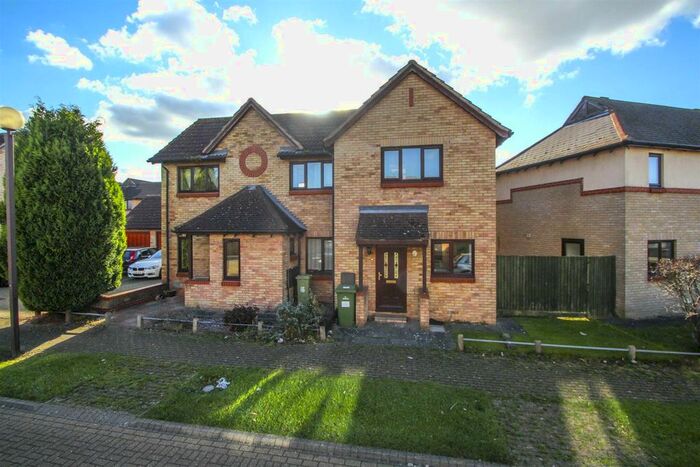 2 Bedroom Semi-Detached House To Rent In Nathanial Close, Shenley Church End, Milton Keynes, MK5