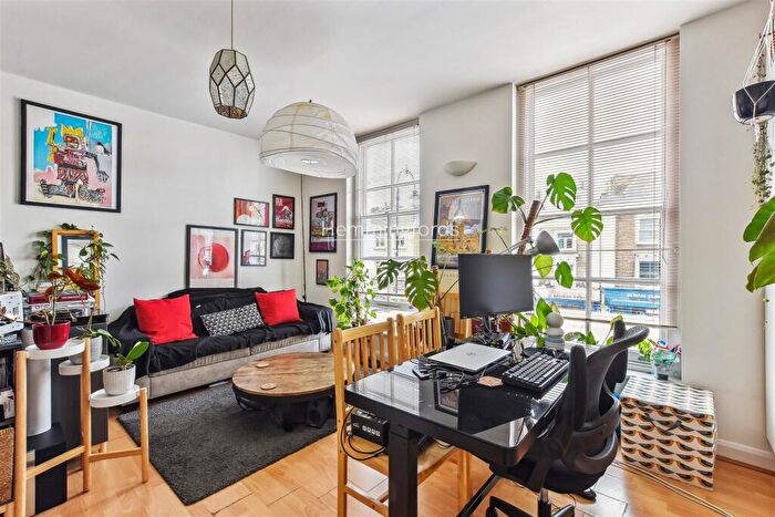 1 Bedroom Apartment To Rent In Kentish Town Road, Kentish Town, NW1