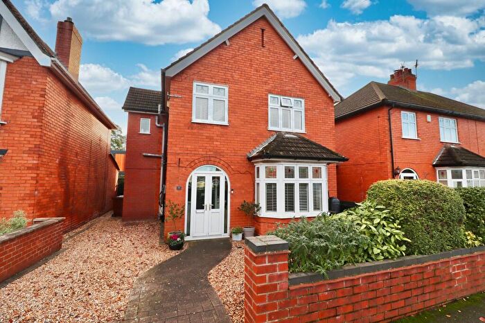 3 Bedroom Detached House For Sale In Manor Road, Lincoln, LN2
