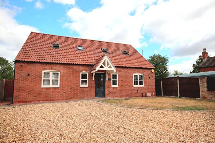 4 Bedroom Detached House For Sale In Padmoor Lane, Upton, DN21