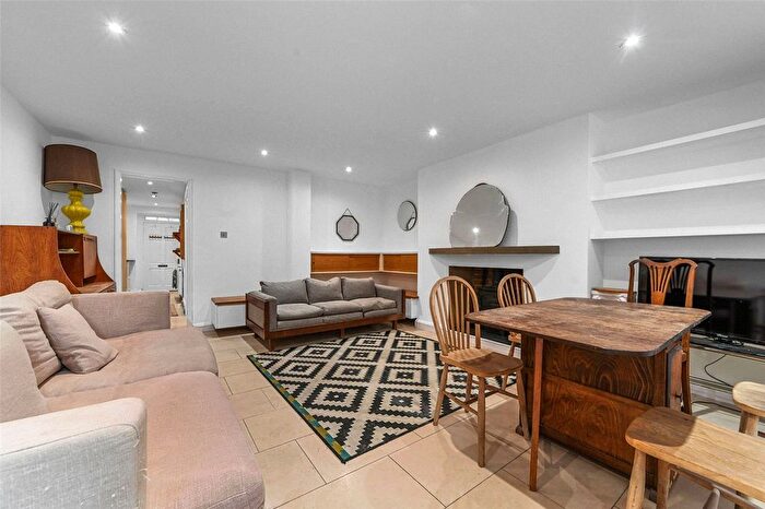 2 Bedroom Flat To Rent In Clapton Terrace, London, E5