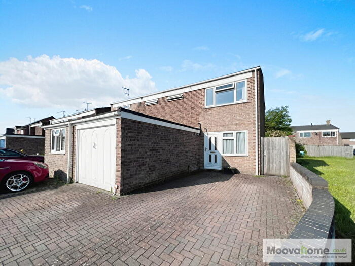 3 Bedroom Detached House To Rent In Burden Close, Swindon, SN3
