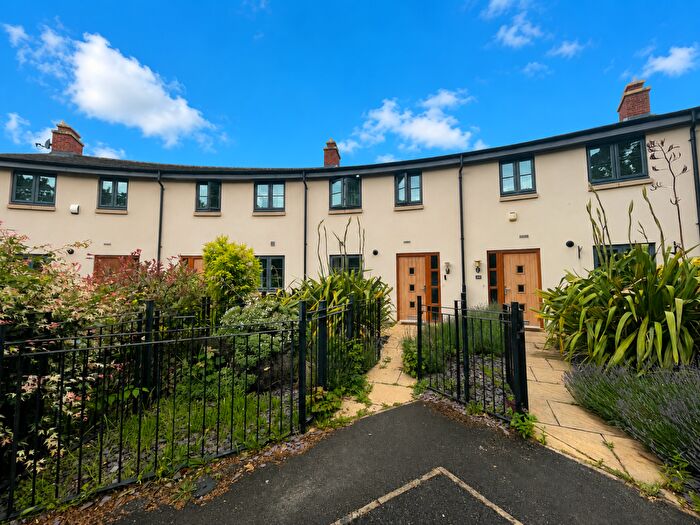 2 Bedroom House To Rent In Claypit Walk, Wilford, NG11