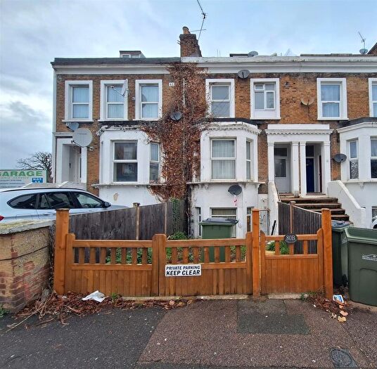 3 Bedroom Property To Rent In Herbert Road, London, SE18