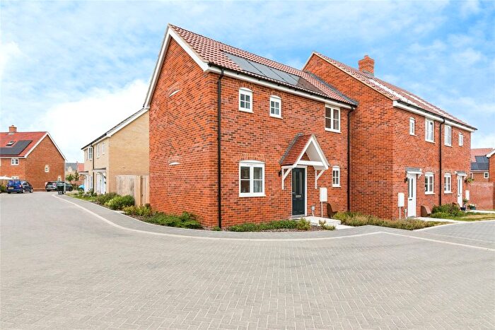 2 Bedroom End Of Terrace House For Sale In Mayfly Way, Beccles, Suffolk, NR34