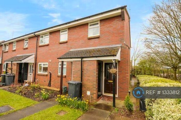 3 Bedroom Maisonette To Rent In Bevan Place, Near Newcastle Under Lyme, CW3