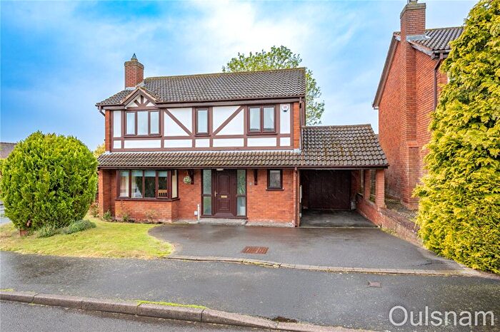 4 Bedroom Detached House For Sale In Hillview Road, Lickey End, Bromsgrove, Worcestershire, B60