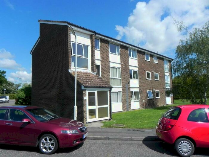 2 Bedroom Apartment To Rent In Lupin Drive, Chelmsford, CM1