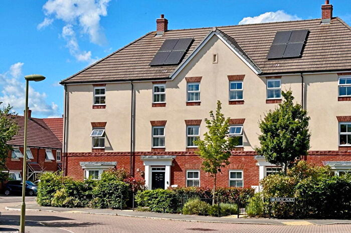 5 Bedroom Terraced House For Sale In Habitat Way, Wallingford, OX10