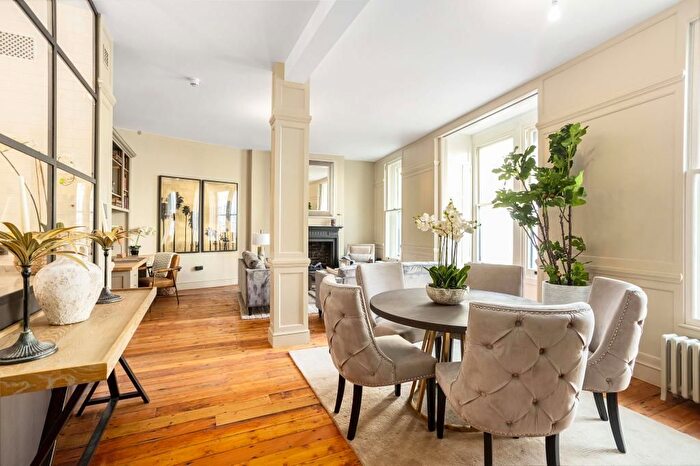 3 Bedroom Flat To Rent In Dering Street, London, W1S