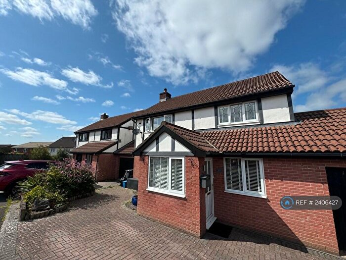 4 Bedroom Detached House To Rent In Deepdene Close, Cardiff, CF5