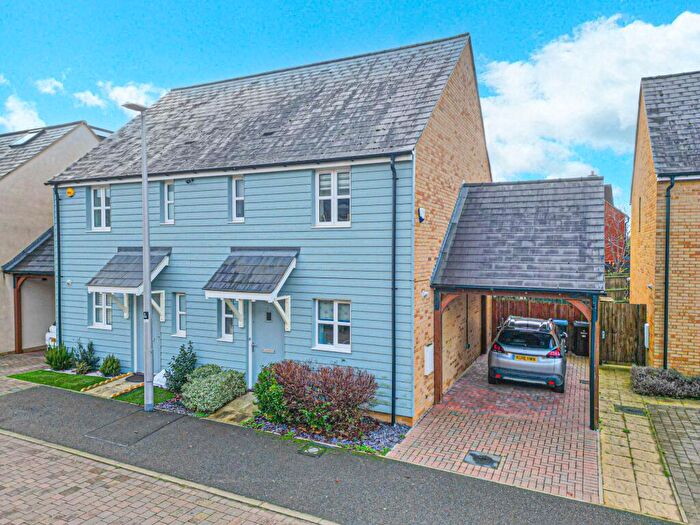 2 Bedroom Semi Detached House For Sale In Collingwood Gardens, Brooklands, MK10