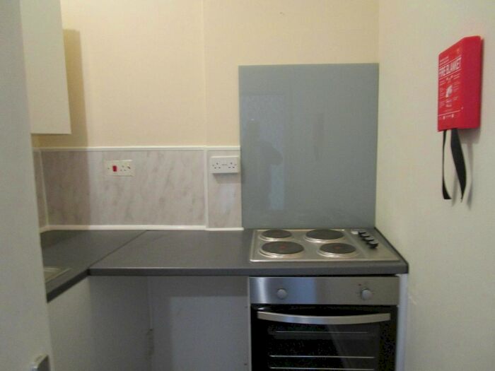 1 Bedroom Flat To Rent In Twist Lane, Leigh, Lancashire, WN7