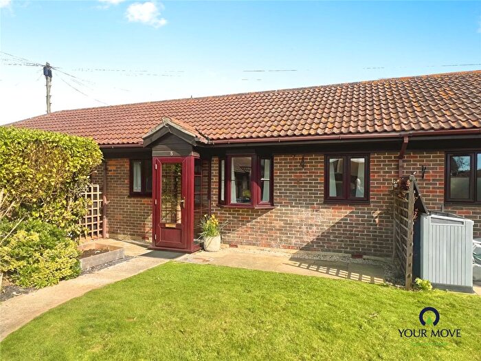 2 Bedroom Bungalow To Rent In Manor Way, Elmer, Bognor Regis, West Sussex, PO22