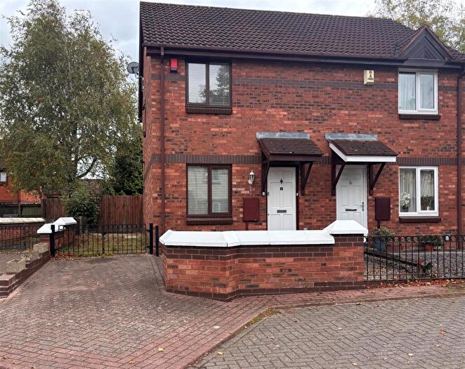 2 Bedroom Semi-Detached House For Sale In Snowberry Gardens, Birmingham, B27