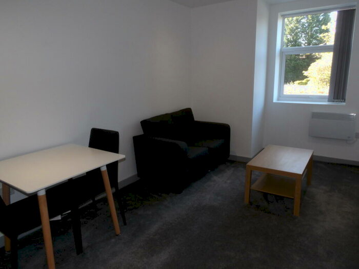 1 Bedroom Flat To Rent In Customs House, Chaucer Walk, BB1