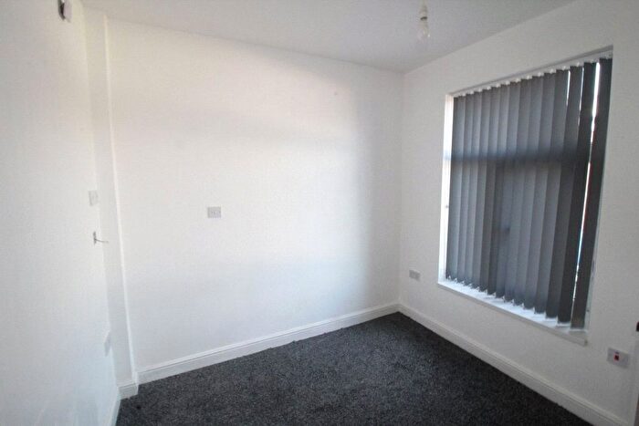 1 Bedroom Flat To Rent In Whalley Banks, Blackburn, Lancashire, BB2