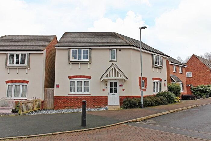 3 Bedroom Detached House For Sale In Windlass Drive, South Wigston, LE18