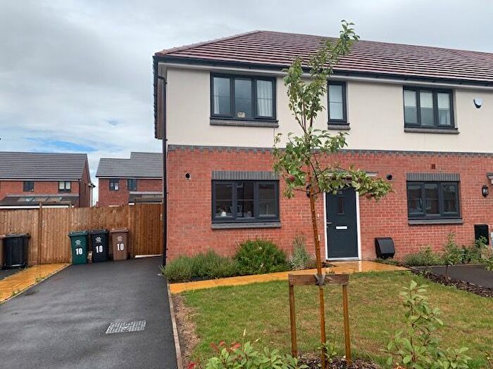 3 Bedroom End Terrace House For Sale In Ardley Lane, Drakelow, DE15
