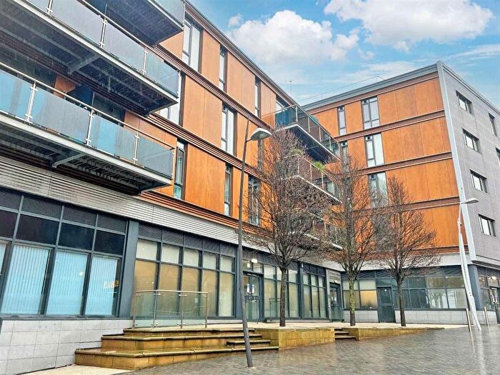 1 Bedroom Flat For Sale In Burgage Square, Wakefield, WF1