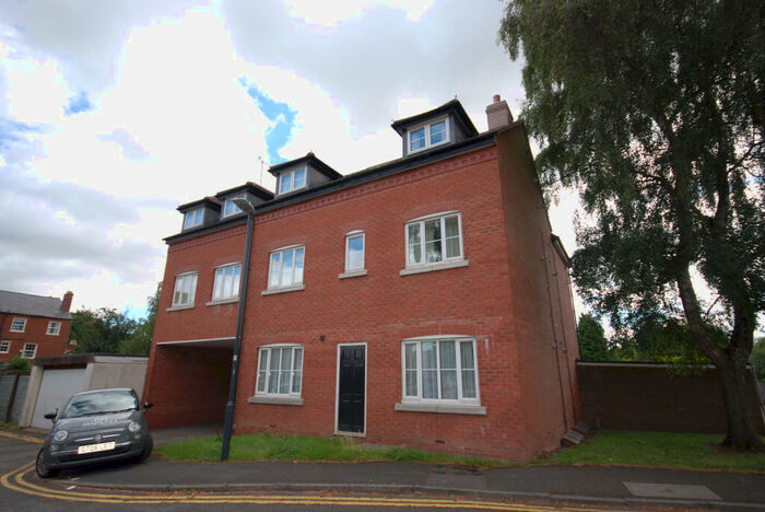 2 Bedroom Apartment To Rent In Whites Row, Kenilworth, Warwickshire, CV8