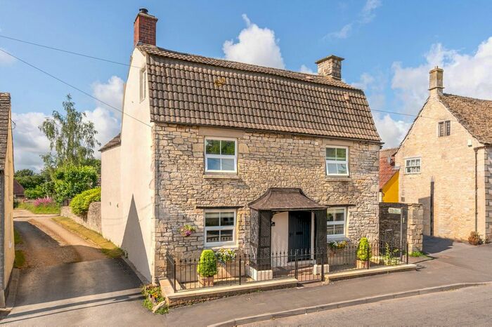 4 Bedroom Detached House For Sale In High Street, Hawkesbury Upton, Badminton, GL9